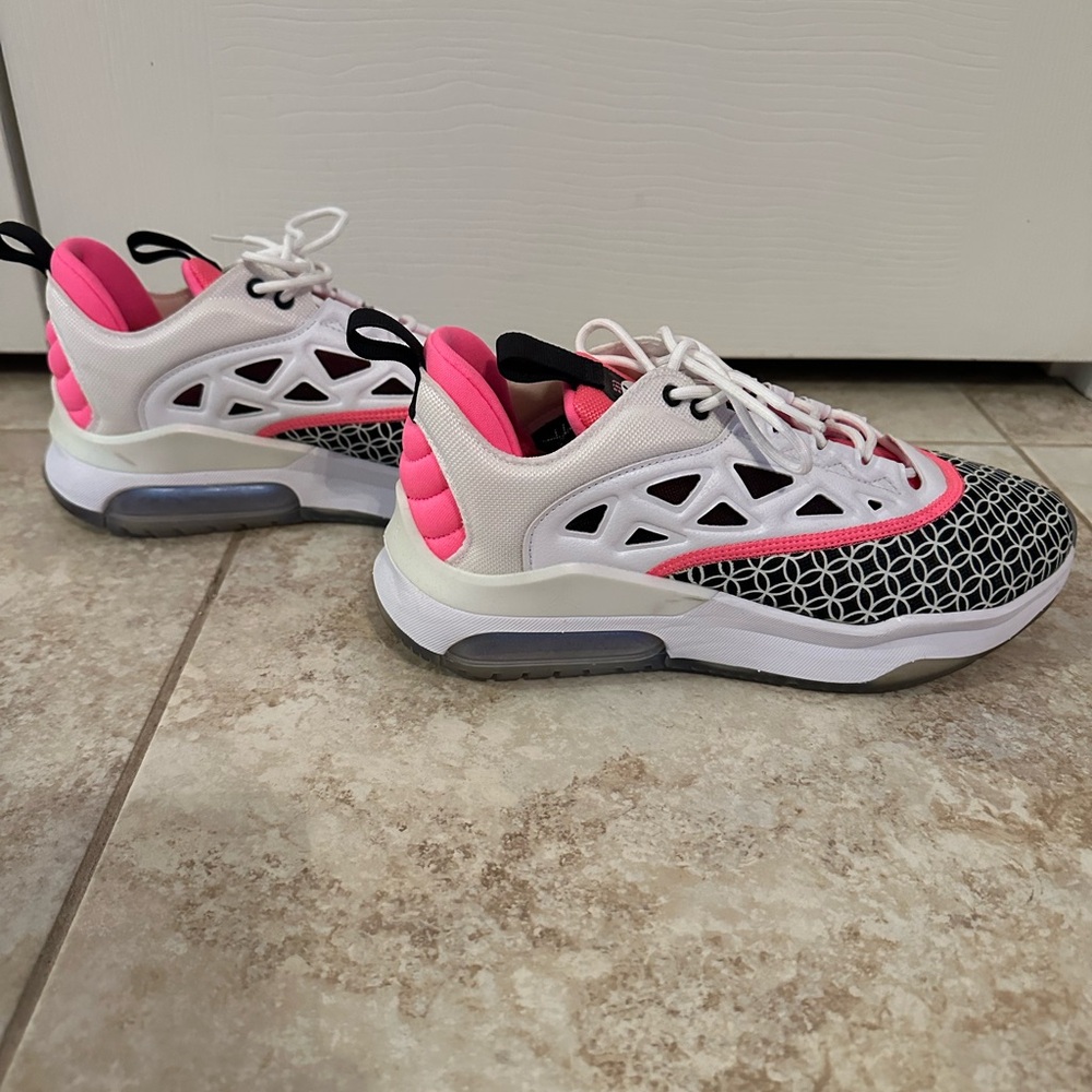 Women’s Nike Jordan Air Max 200 XX 'Chinese New Year' Sneakers - Picture 5 of 8